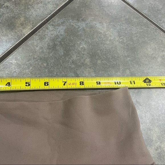 Alo Yoga Block Mesh Stripe Side Detail High Waist Leggings Beige Sz XS Outdoor - Picture 7 of 12